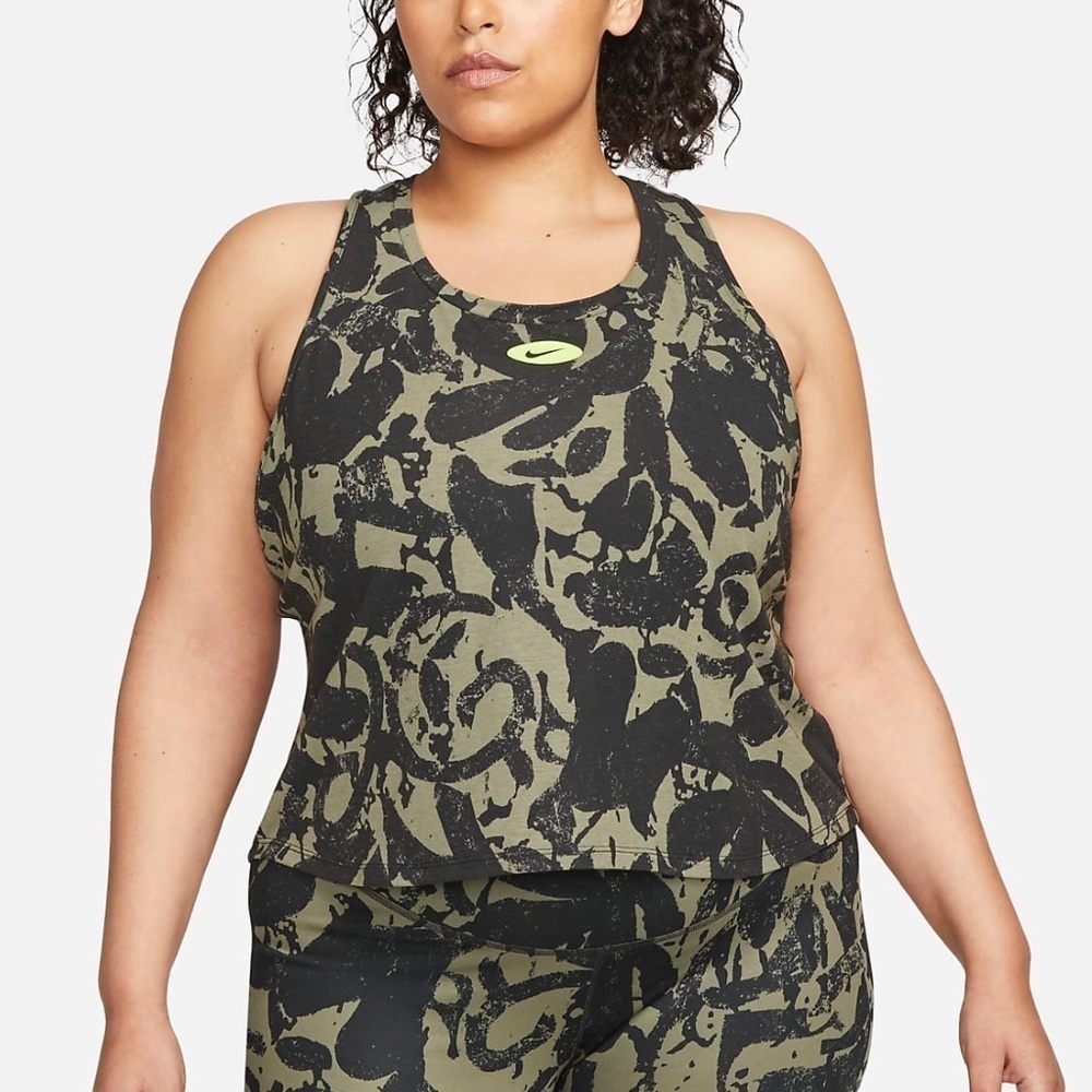 NWT Nike Dri-FIT One Luxe Icon Clash Women's Training Tank (Plus Size) Camo